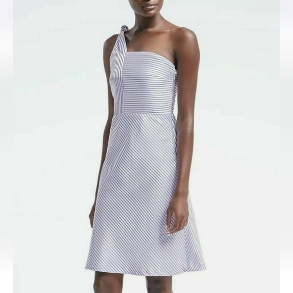 Banana Republic One Shoulder White Blue Striped Satin Fit & Flare Dress Size 12 - Picture 1 of 12